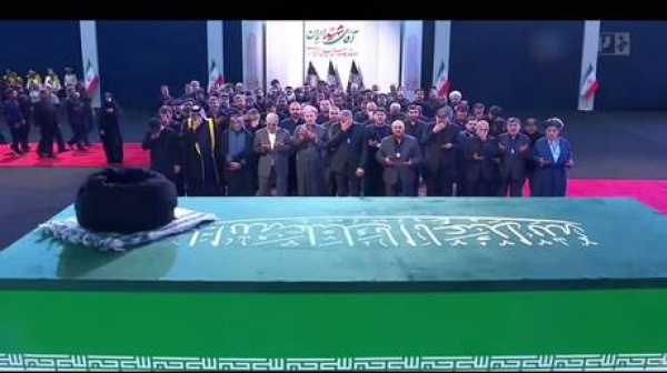 حضور عربي رسمي وشعبي في طهران لتشييع خامنئي فيديوهات حضور عربي رسمي وشعبي في طهران لتشييع خامنئي فيديوهات