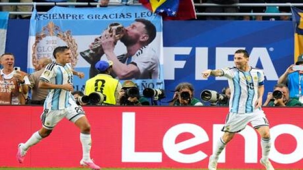 منتخب الرأس الأخضر يقدم خدمة لمصر والأمل قبل مواجهة الأرجنتين في مونديال 2026 فيديو منتخب الرأس الأخضر يقدم خدمة لمصر والأمل قبل مواجهة الأرجنتين في مونديال 2026 فيديو