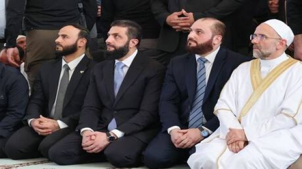 داعش يصوب على مجلس الشعب السوري ويواصل هجومه على الشرع داعش يصوب على مجلس الشعب السوري ويواصل هجومه على الشرع