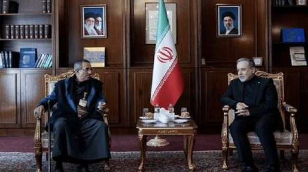 عراقجي يعلن استعداد إيران لاستخدام جميع إمكانياتها الدبلوماسية لرفع الحصار عن اليمن عراقجي يعلن استعداد إيران لاستخدام جميع إمكانياتها الدبلوماسية لرفع الحصار عن اليمن