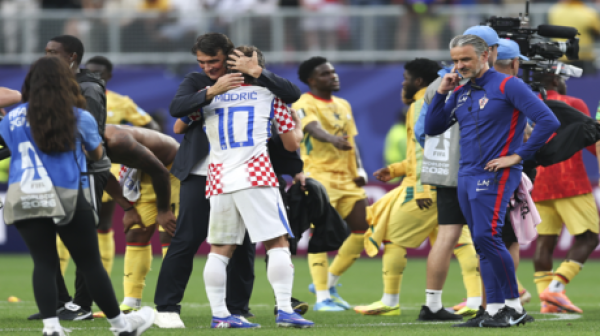 أول ضحايا توديع منتخب كرواتيا لكأس العالم