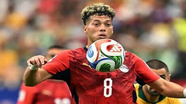 بعد تألقه في كأس العالم الأهلي المصري يرضخ لإمام عاشور بعد تألقه في كأس العالم الأهلي المصري يرضخ لإمام عاشور