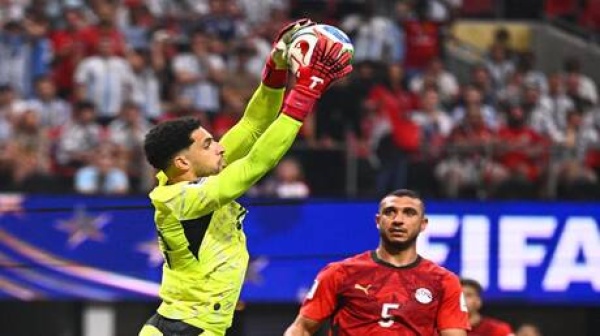 مفاجأة في قائمة فيفا ترتيب جديد لحارسي مصر والمغرب بمونديال 2026 مفاجأة في قائمة فيفا ترتيب جديد لحارسي مصر والمغرب بمونديال 2026