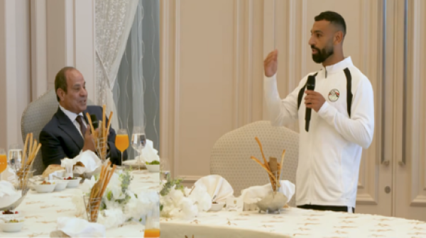 بماذا وعد محمد صلاح السيسي في أول لقاء بعد العودة من كأس العالم بماذا وعد محمد صلاح السيسي في أول لقاء بعد العودة من كأس العالم