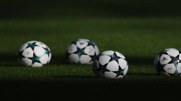 يوميات كأس العالم الأول شرطي يتسبب في هدف وحكم يفر بقارب يوميات كأس العالم الأول شرطي يتسبب في هدف وحكم يفر بقارب