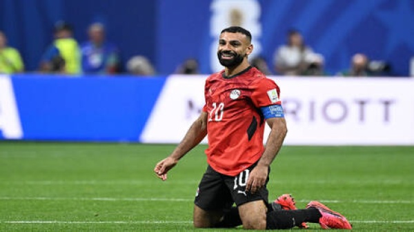 عرض لا يقاوم محمد صلاح على أعتاب قرار مصيري عرض لا يقاوم محمد صلاح على أعتاب قرار مصيري