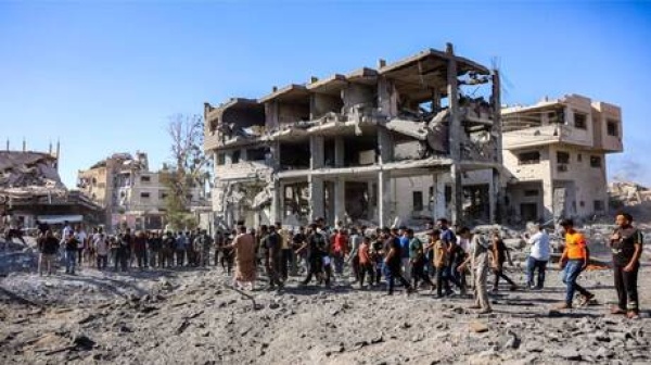 الجيش الإسرائيلي يدمر 4 مستودعات أسلحة لـ حماس في غزة الجيش الإسرائيلي يدمر 4 مستودعات أسلحة لـ حماس في غزة