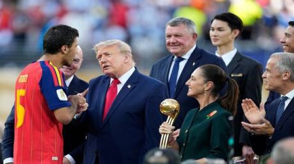 إسبانيا تحتكر جوائز كأس العالم 2026 رودري أفضل لاعب في المونديال فيديو إسبانيا تحتكر جوائز كأس العالم 2026 رودري أفضل لاعب في المونديال فيديو