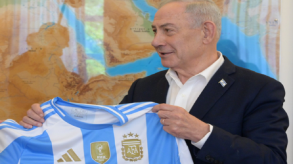 لامين يحمم بن غفير أيمن عود يسخر من داعمي منتخب الأرجنتين بالحكومة الإسرائيلية على طريقته صور لامين يحمم بن غفير أيمن عود يسخر من داعمي منتخب الأرجنتين بالحكومة الإسرائيلية على طريقته صور