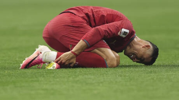 على الأقل لديه كأس عالم احتفالات إسبانيا تشهد سخرية من كريستيانو رونالدو