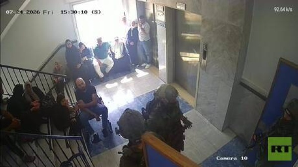 قوات إسرائيلية تقتحم مستشفى نابلس التخصصي وتعتقل شقيقين أحدهما مصاب صور فيديو قوات إسرائيلية تقتحم مستشفى نابلس التخصصي وتعتقل شقيقين أحدهما مصاب صور فيديو