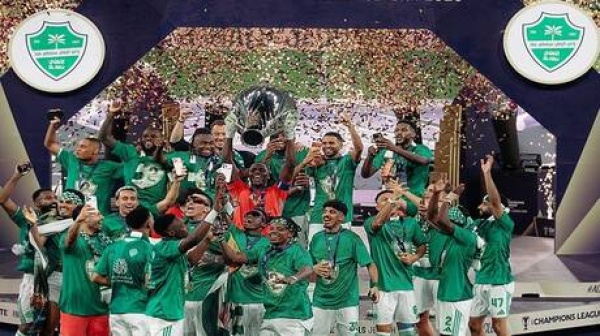 طاقم تحكيم عربي لإدارة مواجهة الأهلي السعودي وأوكلاند في كأس الإنتركونتيننتال