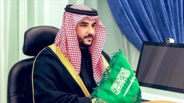 بعد ساعات من ضربات سعودية أمريكية على الحشد الشعبي في العراق خالد بن سلمان يلتقي فانس في واشنطن بعد ساعات من ضربات سعودية أمريكية على الحشد الشعبي في العراق خالد بن سلمان يلتقي فانس في واشنطن