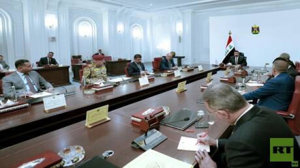 العراق مجلس الأمن يعقد اجتماعا طارئا برئاسة الزيدي لمناقشة الغارات الأمريكية السعودية العراق مجلس الأمن يعقد اجتماعا طارئا برئاسة الزيدي لمناقشة الغارات الأمريكية السعودية