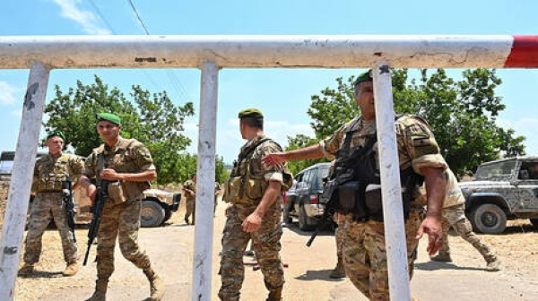 لبنان الأجهزة الأمنية توقف موظفين ورطوا قناة تلفزيونية لبنانية في نشر خبر كاذب لبنان الأجهزة الأمنية توقف موظفين ورطوا قناة تلفزيونية لبنانية في نشر خبر كاذب