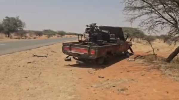 الجيش السوداني يستولي على مخزن للمسيرات للدعم السريع شمال كردفان فيديو الجيش السوداني يستولي على مخزن للمسيرات للدعم السريع شمال كردفان فيديو