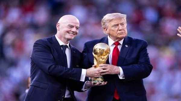 ترامب يعلق على مقترح إنفانتينو لبيع كأس العالم لشركة أسسها شقيق صهر الرئيس الأمريكي