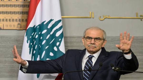سلام يبحث الترتيبات المرتقبة المتعلقة بمرور النفط العراقي عبر لبنان سلام يبحث الترتيبات المرتقبة المتعلقة بمرور النفط العراقي عبر لبنان