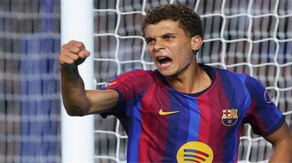 فيفا يشيد بحمزة عبد الكريم فيفا يشيد بحمزة عبد الكريم