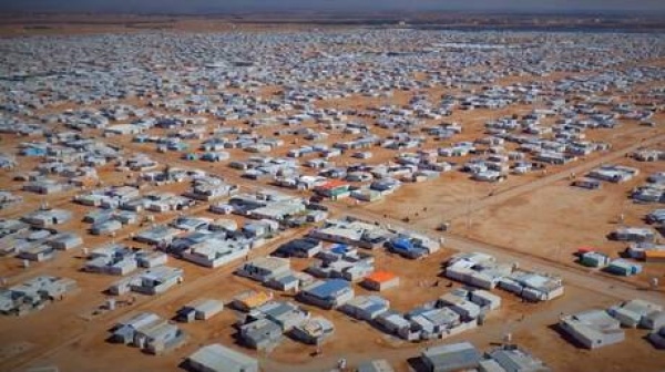 كارثة صامتة في الأردن 21 دولارا للاجئ السوري ونقص تمويل يهدد 510 آلاف طالب كارثة صامتة في الأردن 21 دولارا للاجئ السوري ونقص تمويل يهدد 510 آلاف طالب