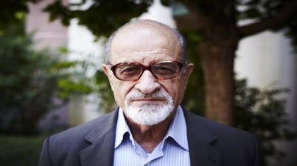 هيثم المالح يكتب رسالته الأخيرة ويروي كيف رد على دعوة وجهها الأسد له هيثم المالح يكتب رسالته الأخيرة ويروي كيف رد على دعوة وجهها الأسد له