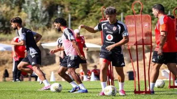 إمام عاشور يفاجئ الأهلي المصري إمام عاشور يفاجئ الأهلي المصري