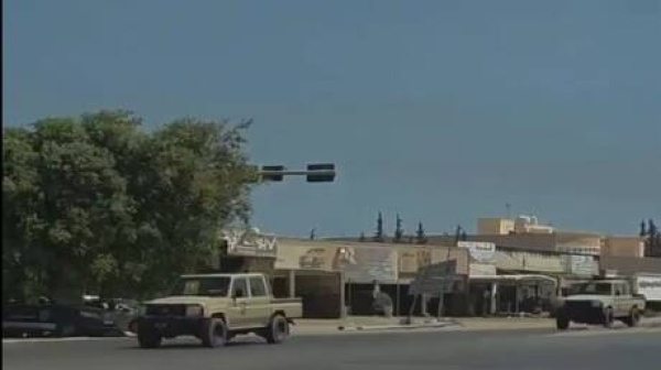 بعد ساعات من الاشتباكات وسقوط ضحايا دخول اللواء 52 يوقف القتال في صرمان فيديو بعد ساعات من الاشتباكات وسقوط ضحايا دخول اللواء 52 يوقف القتال في صرمان فيديو