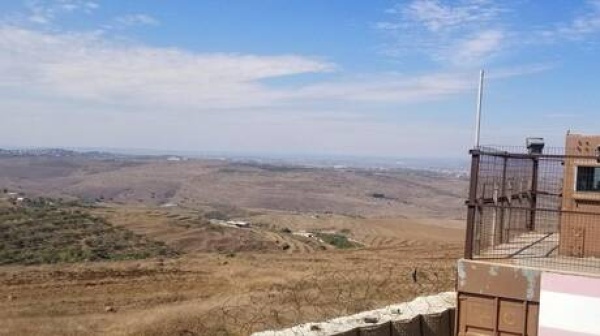 الجيش اللبناني يوقف 18 سوريا بعد دخولهم البلاد بطريقة غير شرعية الجيش اللبناني يوقف 18 سوريا بعد دخولهم البلاد بطريقة غير شرعية