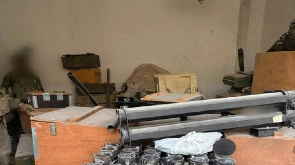 الجيش الإسرائيلي تفكيك نفق والعثور على مستودع أسلحة لـ حزب الله في جنوب لبنان