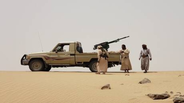 الجيش اليمني يرد على هجمات معسكرات مأرب الجيش اليمني يرد على هجمات معسكرات مأرب