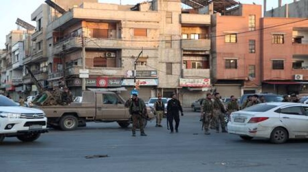 اشتباك عشائري في منطقة كديم بريف حمص يوقع قتيلا ومصابين فيديو اشتباك عشائري في منطقة كديم بريف حمص يوقع قتيلا ومصابين فيديو