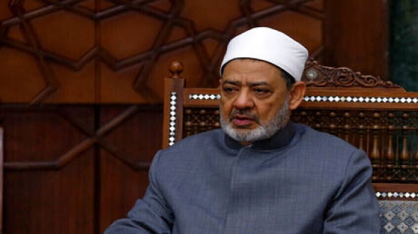 شيخ الأزهر يوجه نداء لصد غزو يستهدف الشباب العربي شيخ الأزهر يوجه نداء لصد غزو يستهدف الشباب العربي