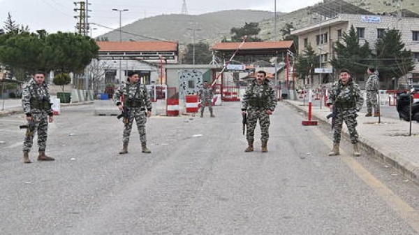 لبنان يعيد ترتيب علاقاته الأمنية مع دمشق ويلغي مئات آلاف المذكرات بحق سوريين لبنان يعيد ترتيب علاقاته الأمنية مع دمشق ويلغي مئات آلاف المذكرات بحق سوريين