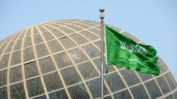 السعودية تؤكد ضرورة بقاء مضيق هرمز وباب المندب مفتوحين وآمنين