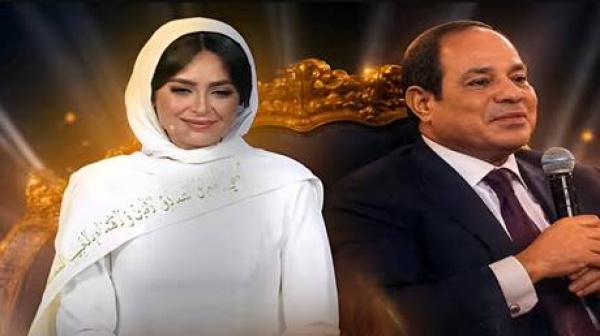 موقف مفاجئ من السيسي مع فنانة مصرية بعد ظهورها باحتفال المولد النبوي فيديو