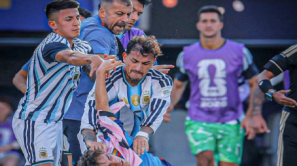 الفيفا يقر تعديلا مفاجئا بعد عقوبة لاعبي الأرجنتين إثر نهائي كأس العالم 2026 الفيفا يقر تعديلا مفاجئا بعد عقوبة لاعبي الأرجنتين إثر نهائي كأس العالم 2026