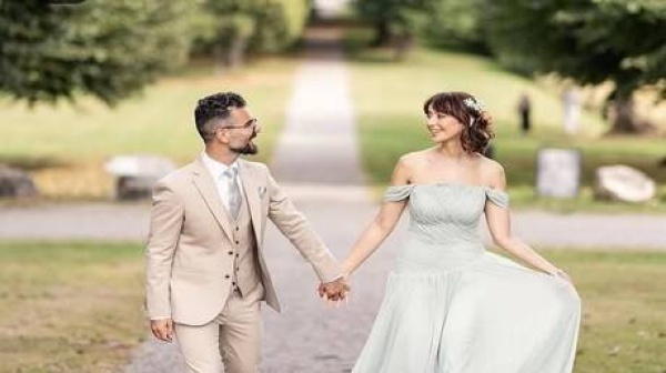 الفنانة السورية فايا يونان تعلن خطوبتها أجمل من أي صورة رسمتها بخيالي