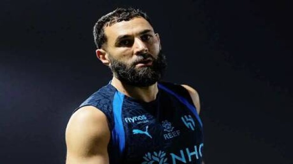 رد فعل كريم بنزيما بعد رغبة الهلال في رحيله رد فعل كريم بنزيما بعد رغبة الهلال في رحيله