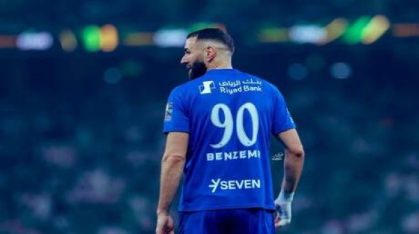 أحداث متسارعة ومفاجئة الهلال يفسخ عقد بنزيما