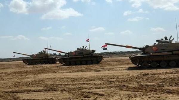 تقرير إسرائيلي يتحدث عن نقطة ضعف بسلاح الدبابات في الجيش المصري تقرير إسرائيلي يتحدث عن نقطة ضعف بسلاح الدبابات في الجيش المصري