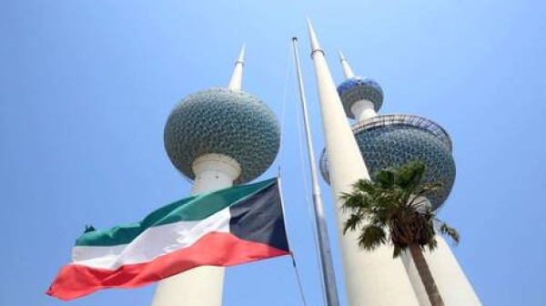 الكويت حريق في مجمع سكني استهدفته مسيرة إيرانية الكويت حريق في مجمع سكني استهدفته مسيرة إيرانية