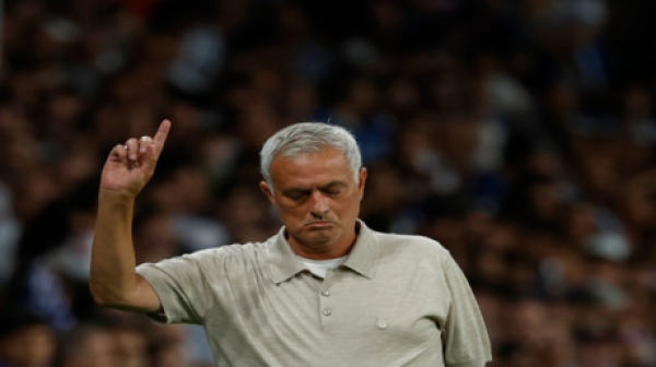 انتقاد حاد في العلن من هو نجم ريال مدريد الذي أثار غضب مورينيو