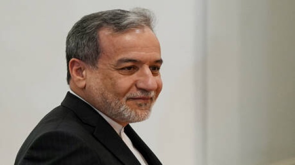 عراقجي يرد على نظيره الأردني كم يجب أن ننتظر للرد على من انتهك سيادتنا