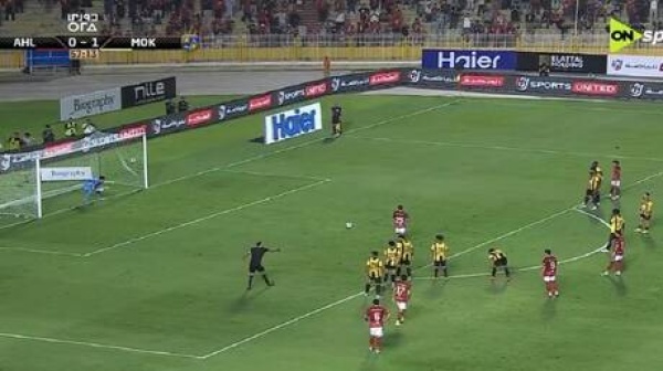 الأهلي يتعثر أمام المقاولون فيديو