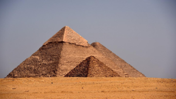 مصر تعلن غلق هرم منكاورع وتكشف الأسباب مصر تعلن غلق هرم منكاورع وتكشف الأسباب