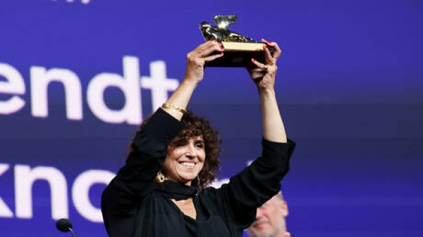 امرأة مجهولة تخطف الأسد الذهبي في فينيسيا ومالكوفيتش أفضل ممثل لدور في فيلم عن الـ سي آي إيه
