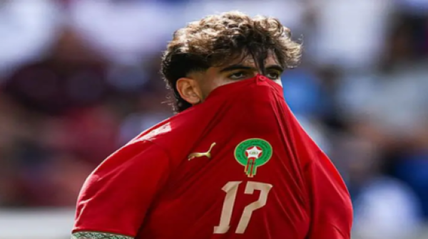 هذا ليس اعتذارا الزلزولي يرد على جدل ارتدائه قميصا يرمز إلى دعمه مدينة سبتة هذا ليس اعتذارا الزلزولي يرد على جدل ارتدائه قميصا يرمز إلى دعمه مدينة سبتة