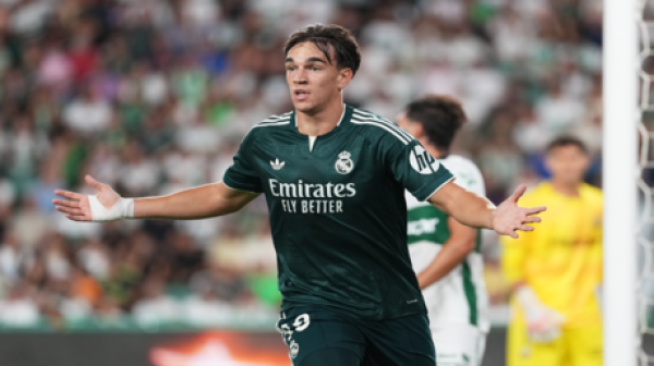 البديل كارلوس إسبي يخطف فوزا قاتلا لريال مدريد أمام إلتشي البديل كارلوس إسبي يخطف فوزا قاتلا لريال مدريد أمام إلتشي
