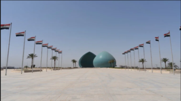 العراق ينهي حظر الطيران فوق مناطقه الغربية بعد نحو عقد من القيود العسكرية العراق ينهي حظر الطيران فوق مناطقه الغربية بعد نحو عقد من القيود العسكرية
