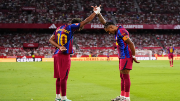هاتريك رافينيا يقود برشلونة لقلب الطاولة على إشبيلية هاتريك رافينيا يقود برشلونة لقلب الطاولة على إشبيلية